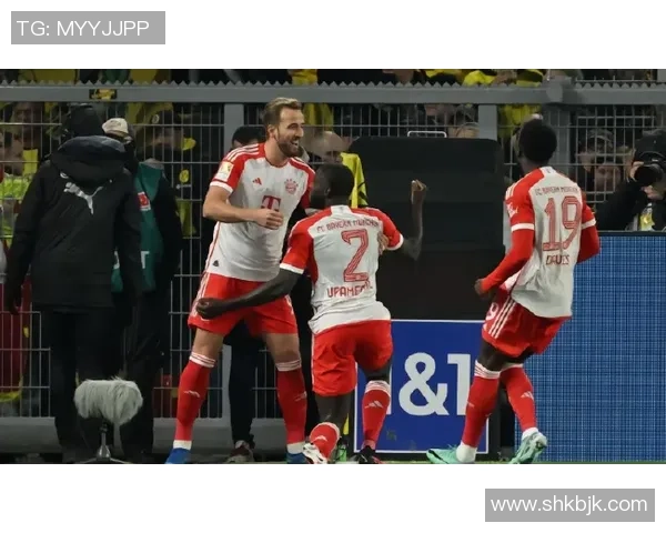 德甲焦点战：多特蒙德与拜仁激战成平乌龙球成比赛转折点