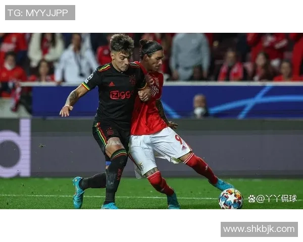 本菲卡逆袭里昂6-2晋级国王杯赛场惊喜瞬间引发热烈反响