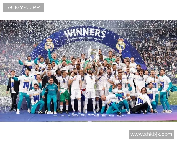 欧冠激战：皇马狂胜AC米兰6-2红牌事件引发全场热议与十大精彩进球回顾