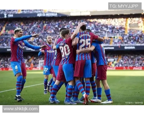 国王杯惊现冷门巴萨与波尔图战成平局引发全场震惊